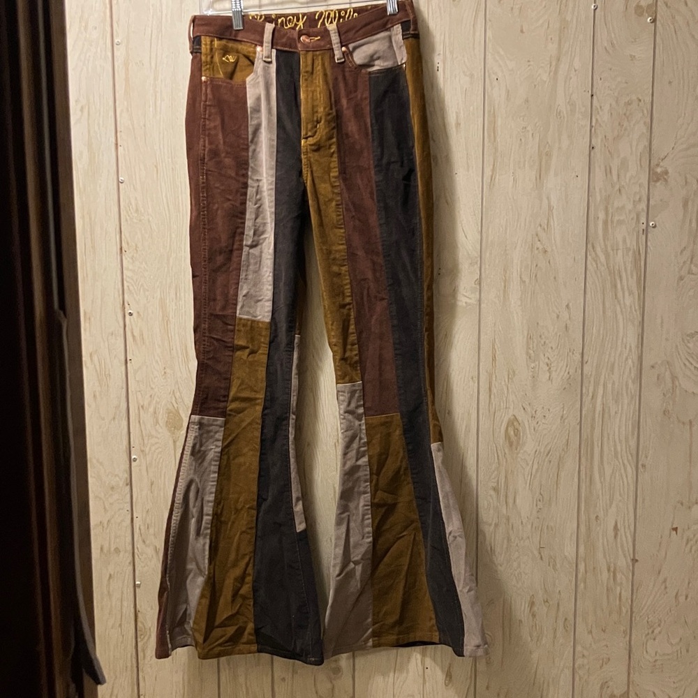 Lainey Wilson Wrangler bootcut corduroy jeans size 28 waist 34 inches length